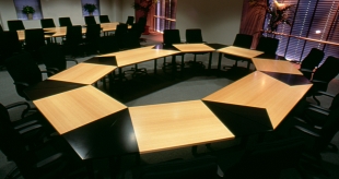 Swinburne Boardroom Table System