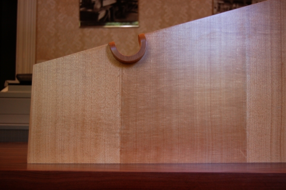 Heimdall2Desk1_004