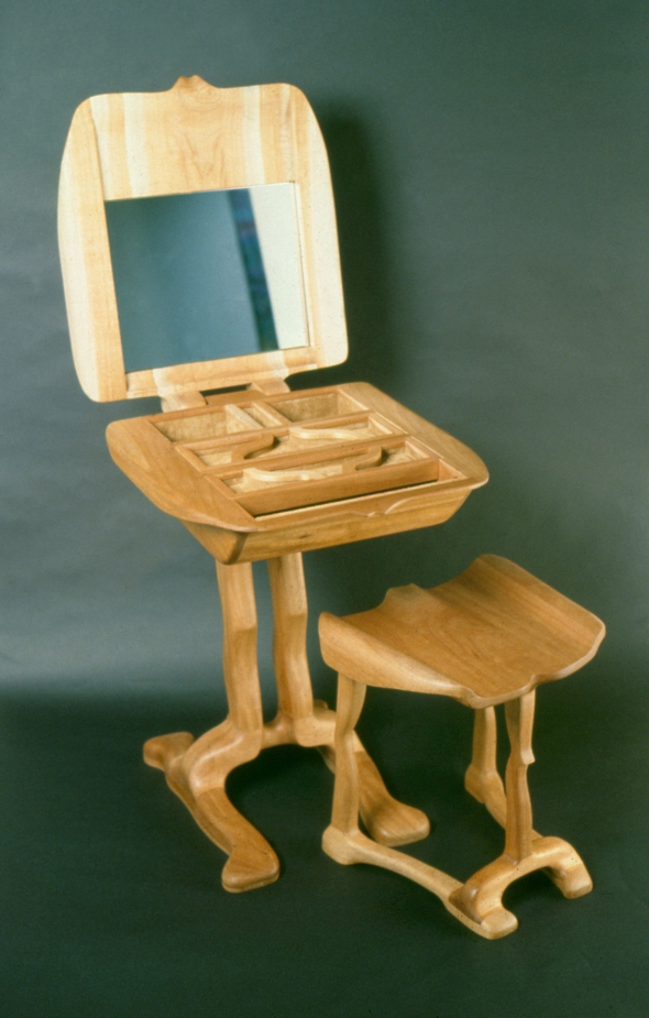 MapleDressingTable_002jpg