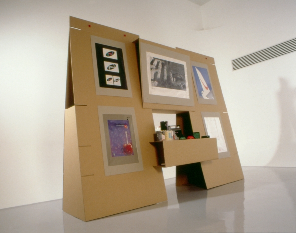 CardboardStand_002