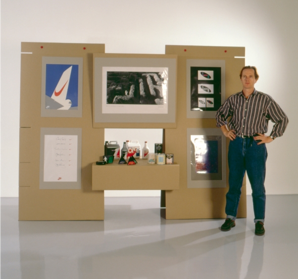 CardboardStand_005